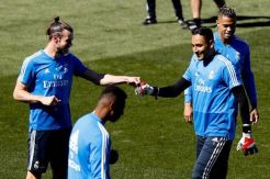 Bangun Tim Baru, Zidane Lepas Siap 14 Pemain