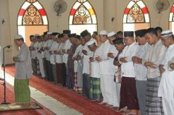 Bagaimanakah Cara Meluruskan...