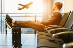 Anti-Ketinggalan Pesawat Saat Liburan dengan Flight Status Traveloka