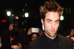 Robert Pattinson Akan...
