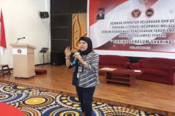 Pengajar Voksi Humas UI Berikan Pelatihan Anti Hoaks di Sulteng
