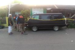 Sepasang Suami Istri...