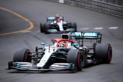 Spirit Niki Lauda, Hamilton Juara di GP Monaco