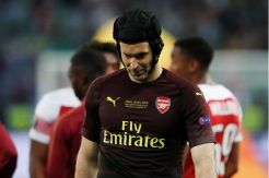 Petualangan Petr Cech Berakhir Pahit