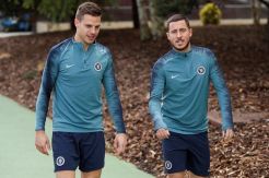 Sedih Akan Berpisah, Azpilicueta Doakan Hazard Raih Trofi di Real Madrid