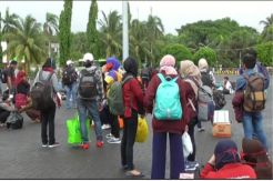 Kekurangan Bus, Ribuan Pemudik asal Sumatera Telantar di Bakauheni