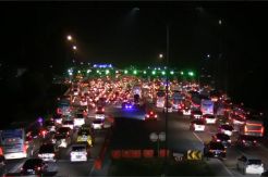 Antrean Kendaraan Capai 4 Km di Gerbang Tol Palimanan