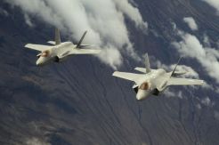 Enam Jet Tempur F-35...