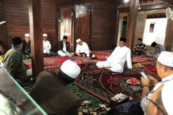 Kiai Sepuh se-Jatim Siap Jadi Tuan Rumah Pertemuan Jokowi-Prabowo
