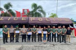 H-1 Lebaran, Danrem 131 Santiago Kunjungi Pos Pam Lebaran di Terminal Malalayang