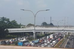 Lebaran Kedua, Tol Japek dan Tol Jagorawi Masih Macet Parah