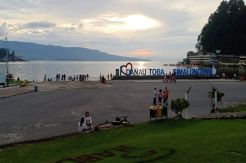 Hari Kedua Libur Lebaran Wisatawan Masih Sepi di Parapat