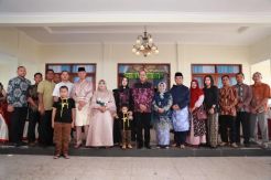 Warga Tanjungpinang Sambangi Rumah Jabatan Wali Kota untuk Lebaran