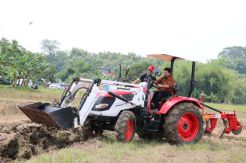 Musim Panen Raya Menjadi Berkah bagi UPJA