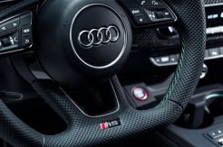 Audi Rilis Pesaing Tesla...