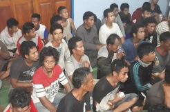 Polisi Pulangkan 45 Warga Terduga Pelaku Pembakaran dan Pengrusakan di Buton