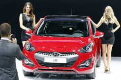 Hyundai i30 N Akan Melesat Mulus dengan Segudang Keunggulan
