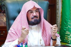 Imam Masjidil Haram Kecam Serangan Terhadap Bandara Internasional Abha