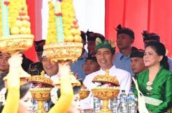 Belum Dimulai, Pesta...