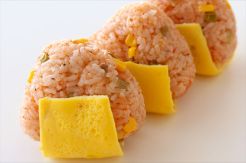 Resep Omurice Onigiri yang Cocok untuk Bekal Makan Siang