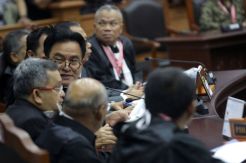 Sidang MK, Tim Hukum...