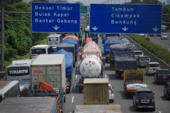Tol Jakarta Cikampek...