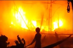 Kebakaran Hebat Ludeskan Belasan Perahu Nelayan Indramayu