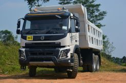 Volvo Indonesia Tawarkan Teknologi Kemudi yang Kurangi Rasa Lelah Sopir
