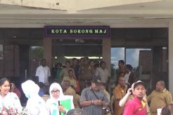 Kaget Guncangan Gempa, Wali Kota Sorong dan ASN Berhamburan Keluar Kantor