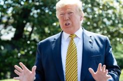 Trump: Saya Akan Berbicara dengan Jong-un dalam Bentuk Berbeda
