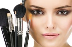 4 Alasan Wajib Membersihkan Kuas Makeup Secara Rutin