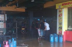 Foodcourt di Lantai...