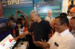 Aplikasi Jalan Cantik Pastikan Jateng Tanpa Lubang