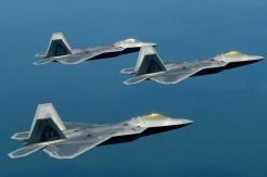 Bersitegang dengan Iran, AS Kirim Belasan F-22 Raptor ke Qatar