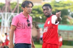 Persipura Akhiri Kerjasama Dengan Pelatih Luciano Leandro