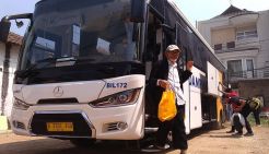 Kertajati-Bandung 3,5 Jam, Penumpang Bus Damri Mengeluh Kejauhan