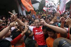 Anies Gelar Sayembara Desain Seragam PNS DKI untuk Persija Day