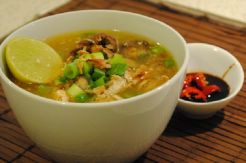 Kunyit Bikin Soto Kuning Bogor Terasa Khas