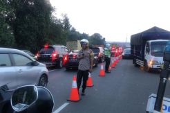 Jalur Puncak Macet Parah, Sempat Mengular hingga 20 Km