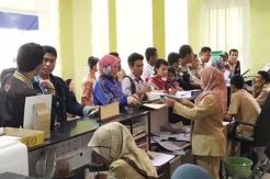 Pastikan Data Kependudukan, Petugas Disdukcapil Kobar Door to Door