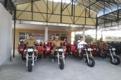 Roem Kono Serahkan Bantuan 10 Unit Getor ke Pemkot Gorontalo
