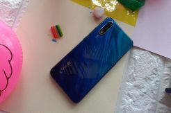 Vivo Resmi Mengenalkan...