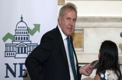 UK Ambassador to US Resigns Over Leaked Cables