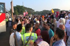 11 Calhaj Asal Malang Tertunda Berangkat karena Visa Belum Jadi