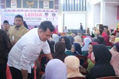 Kabupaten Dharmasraya Komit Lanjutkan Program Bansos Lansia