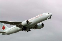 Pesawar Air Canada Alami Turbulensi, 35 Penumpang Terluka