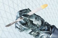 Melebihi Dokter, Iran dan Rusia Bikin Robot Bedah Manusia