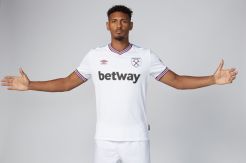 Mantan Eintracht Frankfurt Catat Rekor Transfer di West Ham