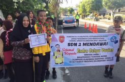 Harumkan Nama Kobar, Siswa SDN 2 Mendawai Juarai Bulu Tangkis di Ajang O2SN