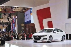 Generasi ke-10 All New Honda Accord Mesin Makin Kecil